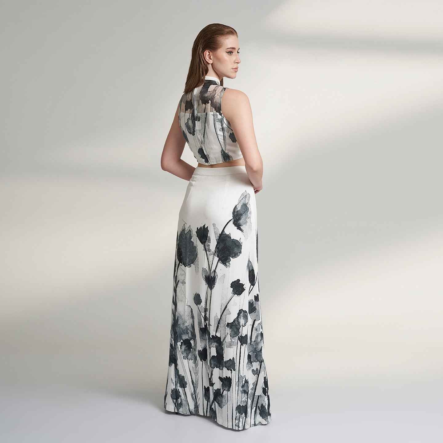 ORGANIC PRINTED HIGH SLIT BLACK AND WHITE SKIRT