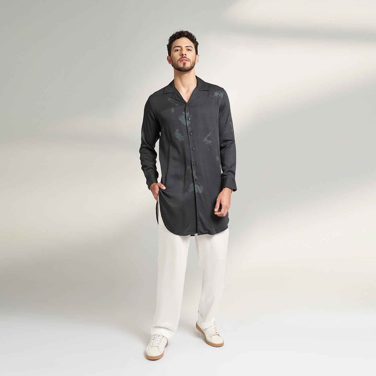 ORGANIC LOTUS FABRIC PRINTED BLACK AND GREY SHIRT